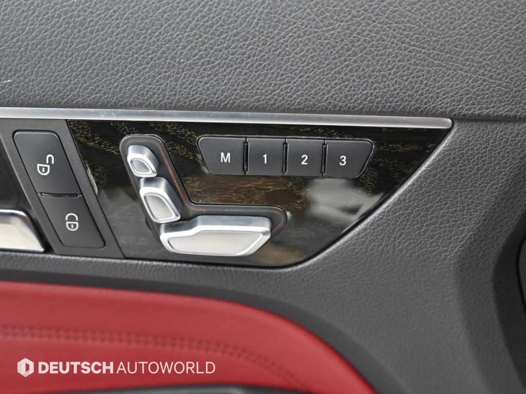 Mercedes-Benz E-Class — photo 16