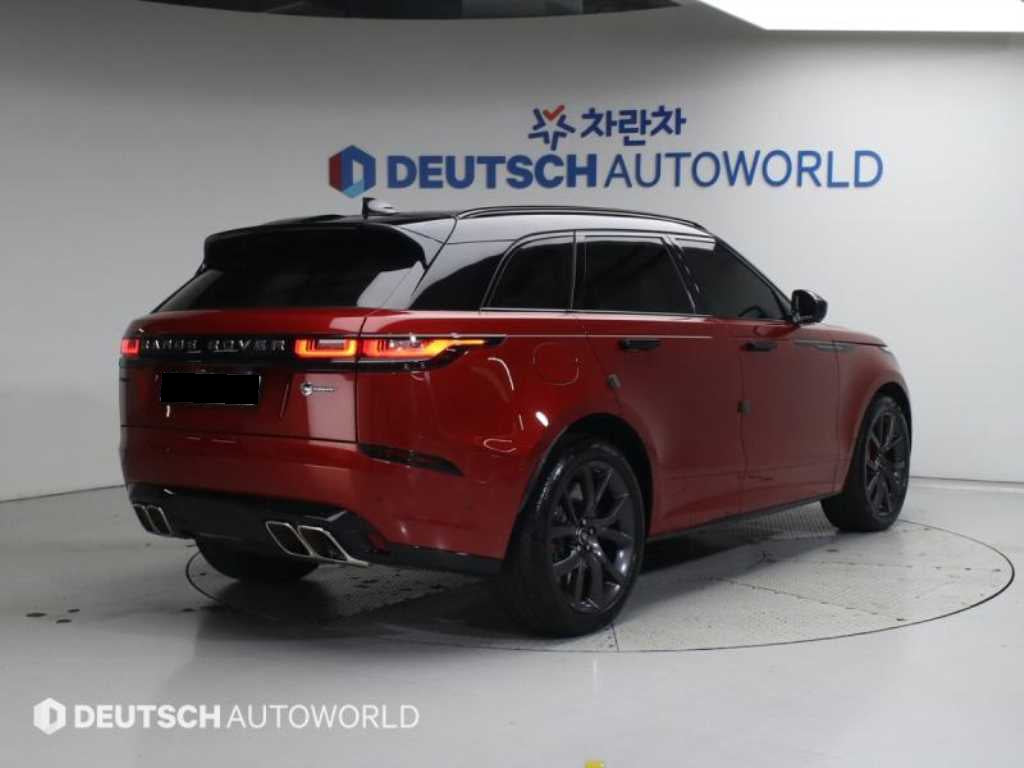 Land Rover Range Rover Velar — photo 02
