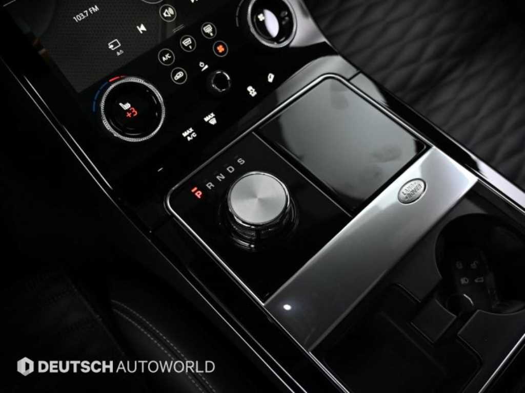 Land Rover Range Rover Velar — photo 09