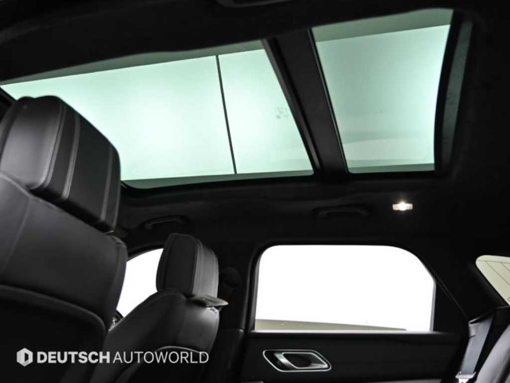 Land Rover Range Rover Velar — photo 19