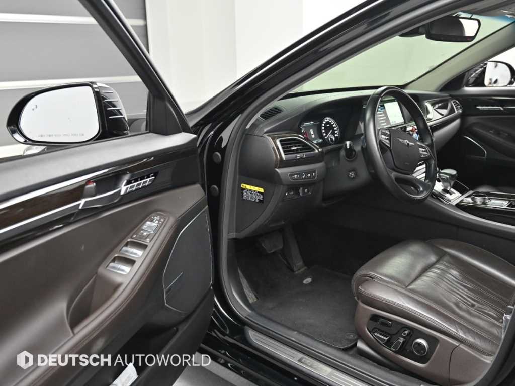 Genesis EQ900 — photo 11