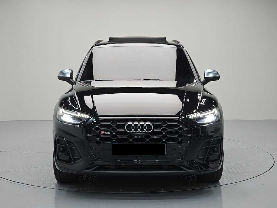 Audi SQ5 — photo 02