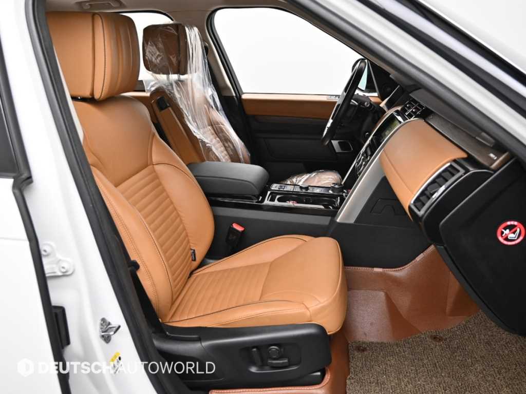 Land Rover Discovery — photo 10