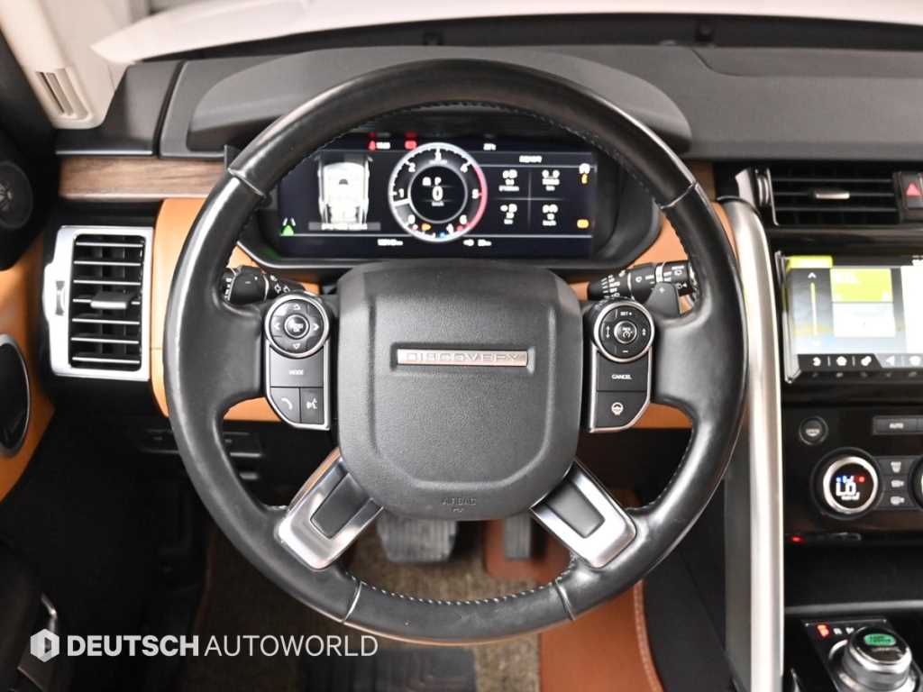 Land Rover Discovery — photo 13