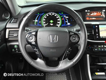 Honda Accord — photo 13