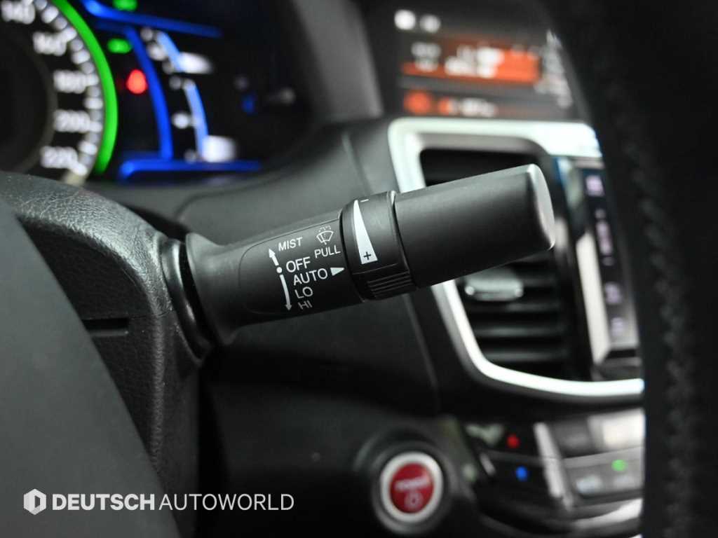 Honda Accord — photo 17