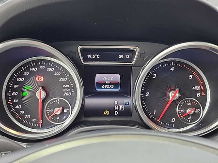 Mercedes-Benz GLE-Class — photo 06