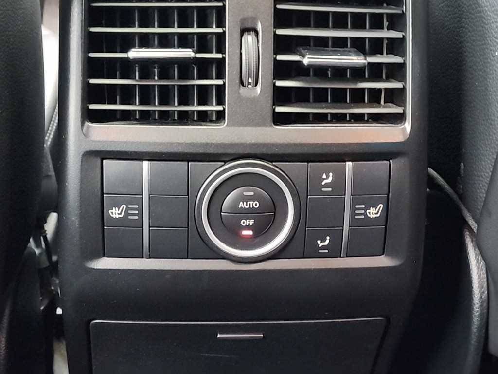 Mercedes-Benz GLE-Class — photo 13