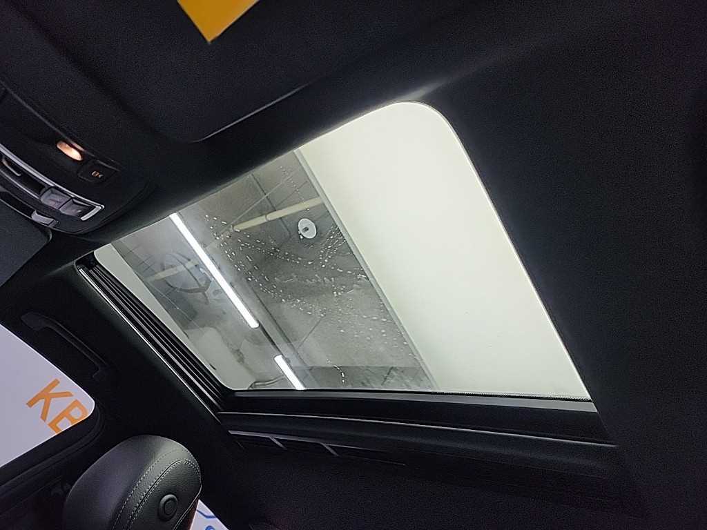 Mercedes-Benz GLE-Class — photo 14