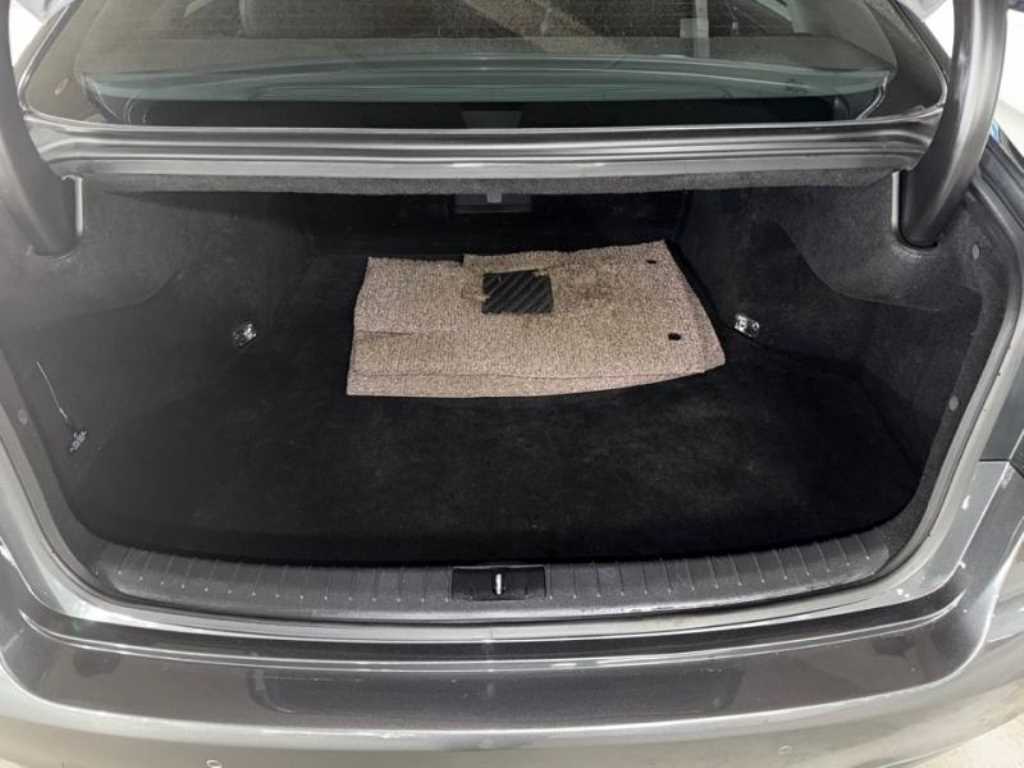 Genesis G80 — photo 17