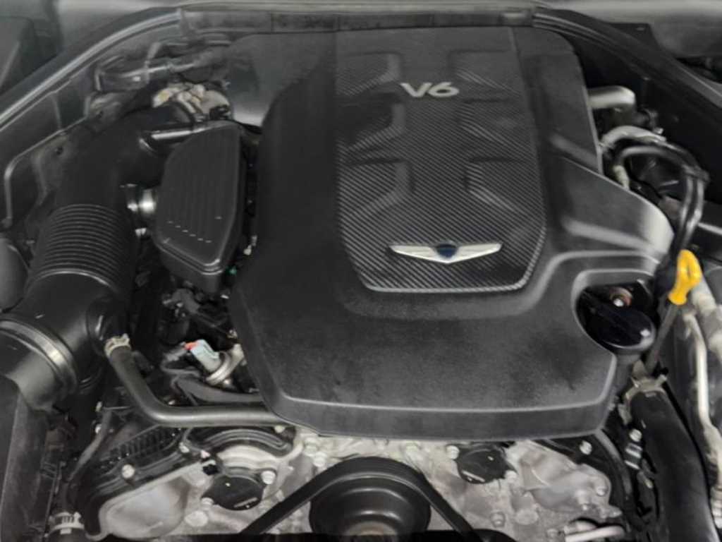 Genesis G80 — photo 19