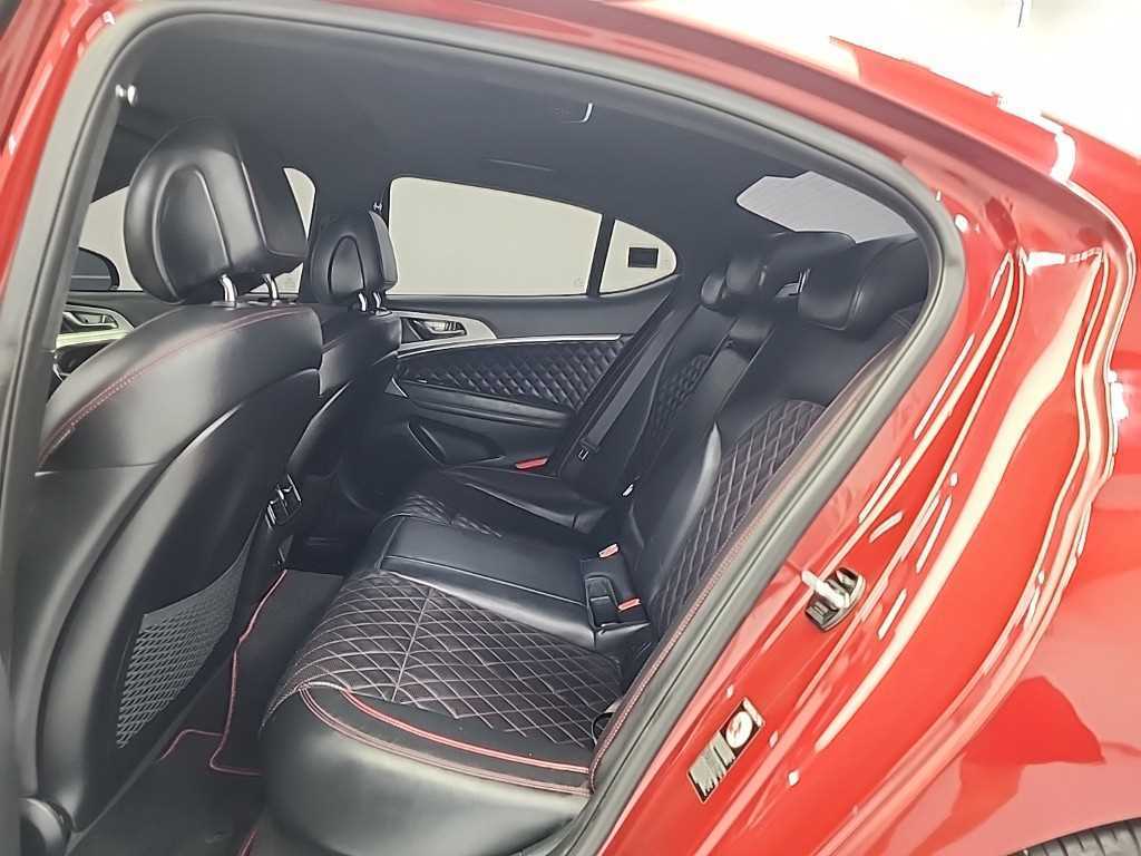 Genesis G70 — photo 13