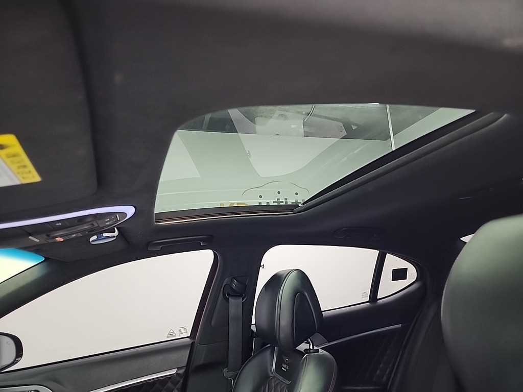 Genesis G70 — photo 16