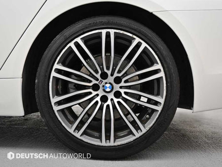 BMW 5-Series — photo 05