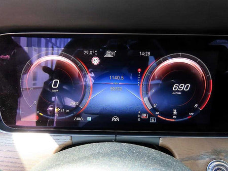 Mercedes-Benz E-Class — photo 09