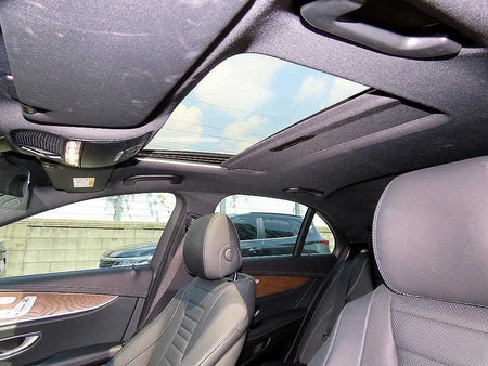 Mercedes-Benz E-Class — photo 16