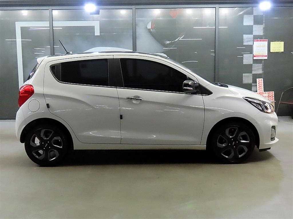 CHEVROLET Spark — photo 03