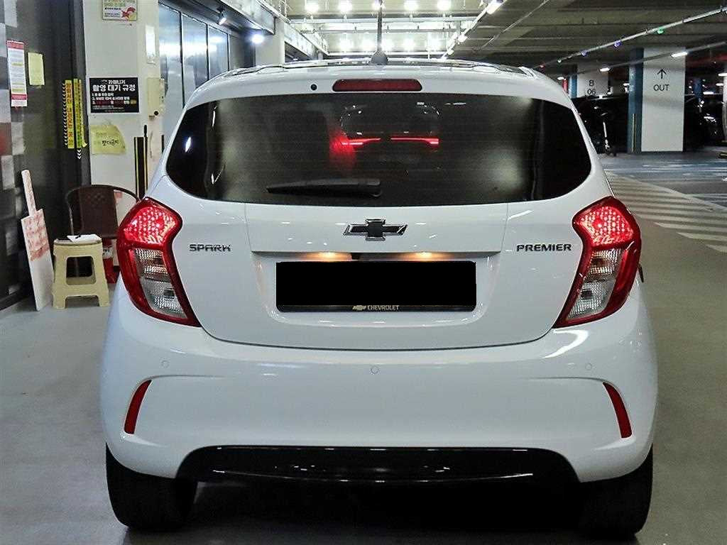 CHEVROLET Spark — photo 05