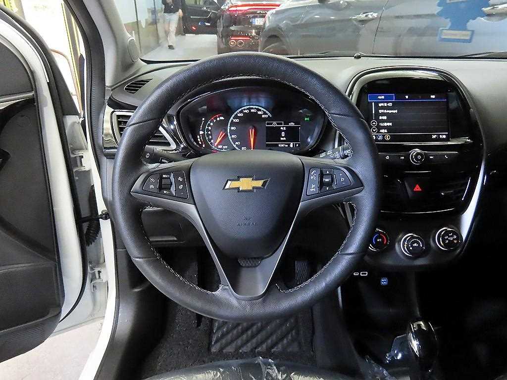 CHEVROLET Spark — photo 08