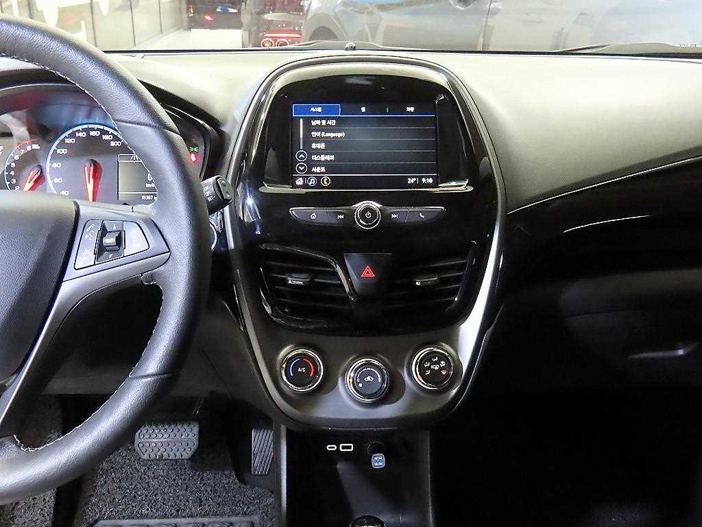 CHEVROLET Spark — photo 11