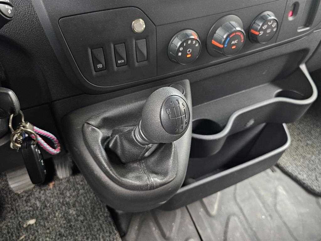 RENAULT Master — photo 10