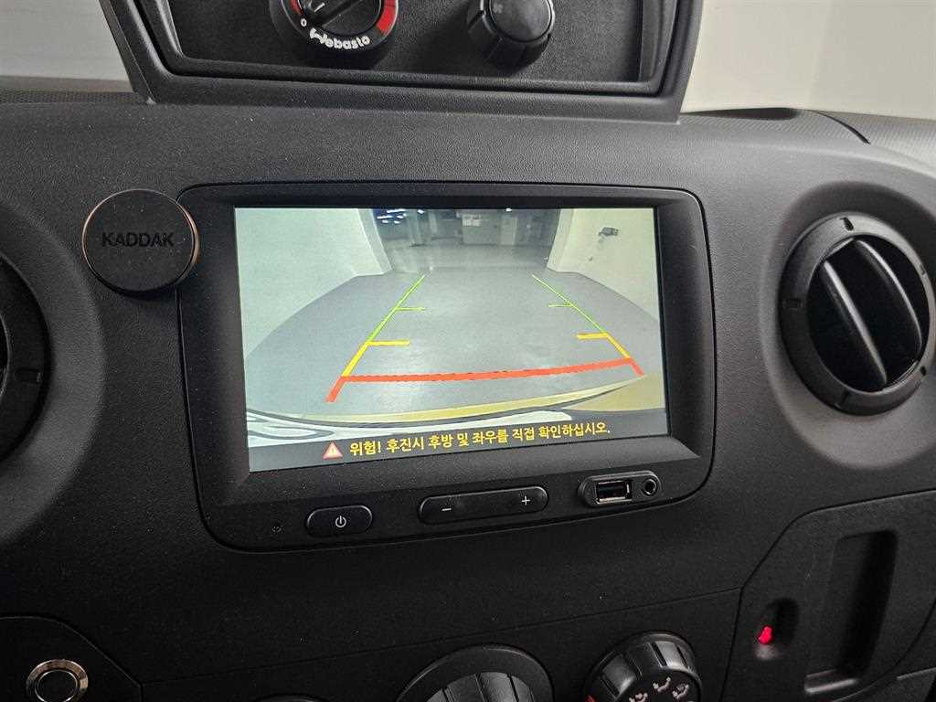 RENAULT Master — photo 15