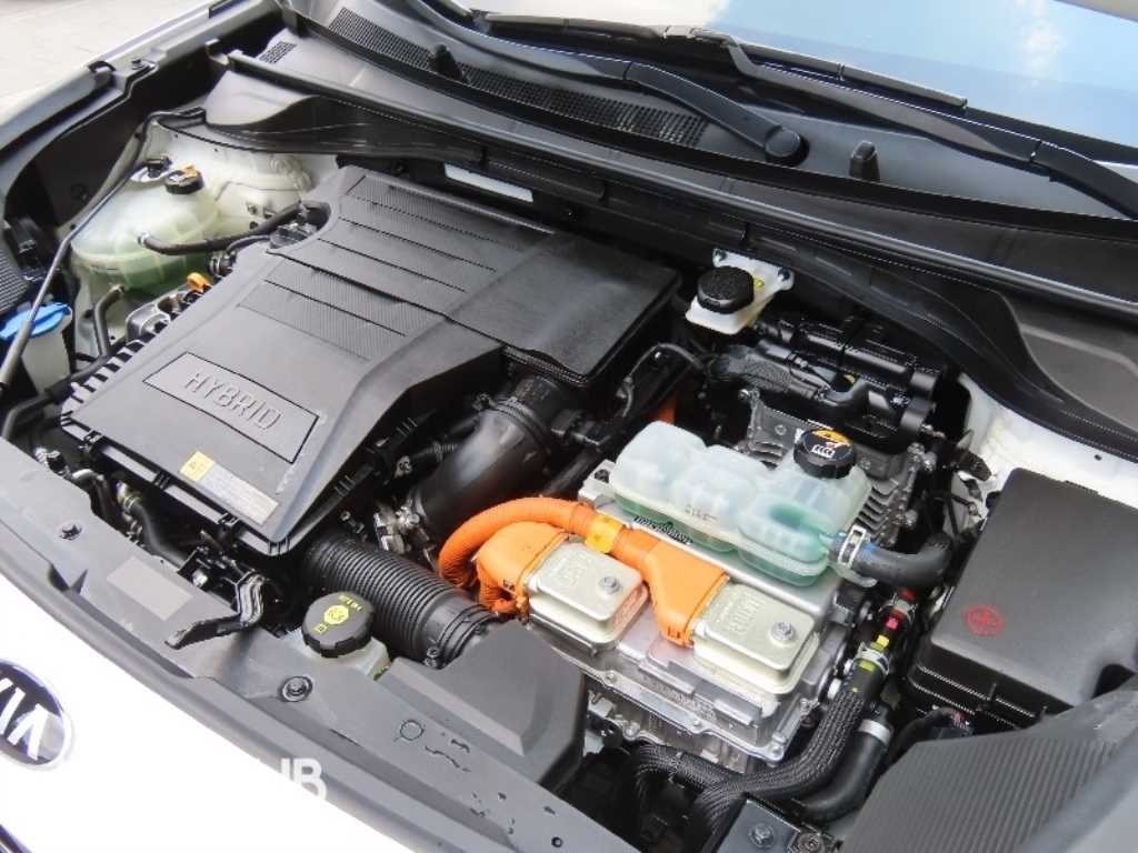 Kia Niro — photo 05