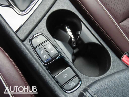 Kia Niro — photo 08