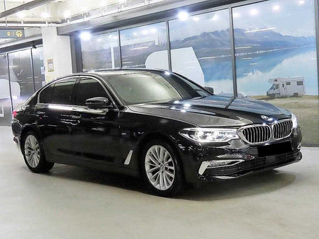 BMW 5-Series — photo 01