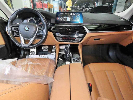 BMW 5-Series — photo 10