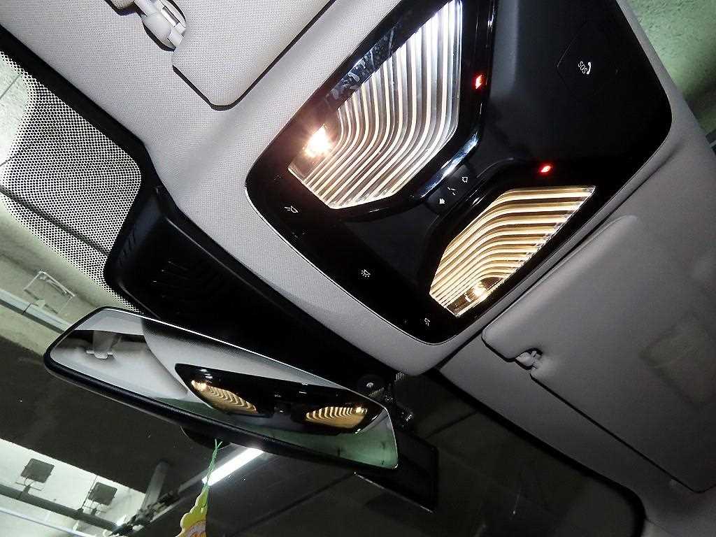 BMW 5-Series — photo 15