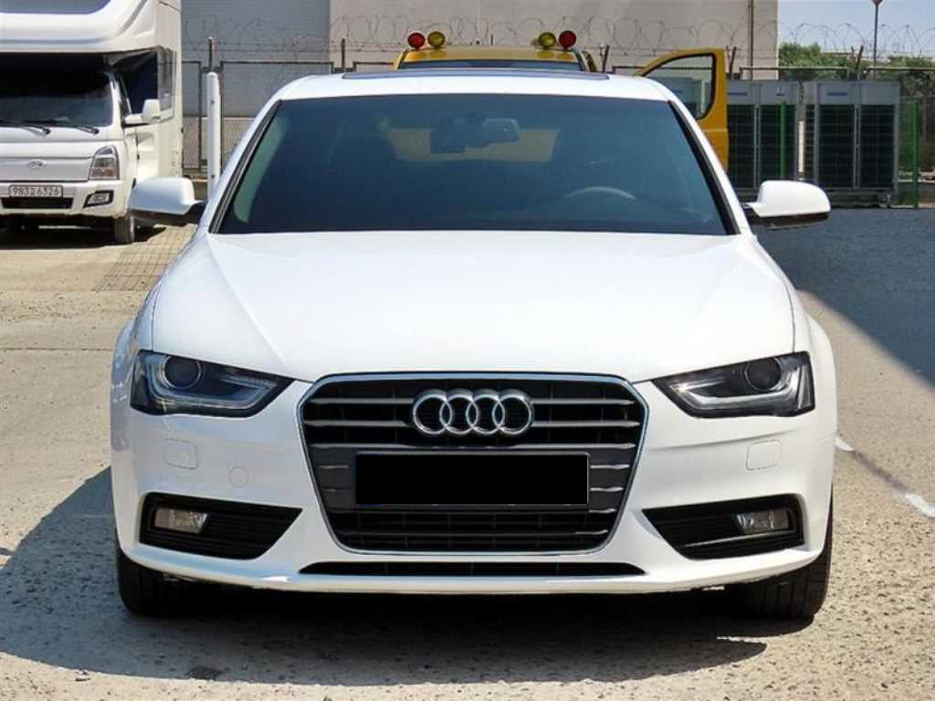 Audi A4 — photo 01
