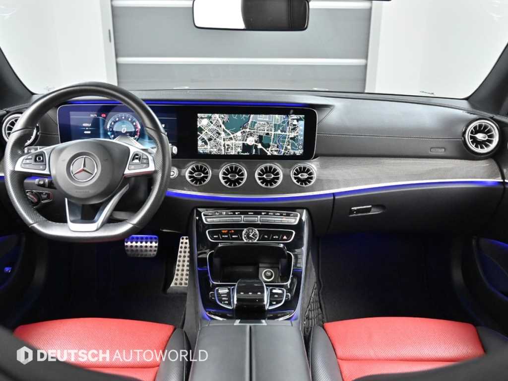 Mercedes-Benz E-Class — photo 07