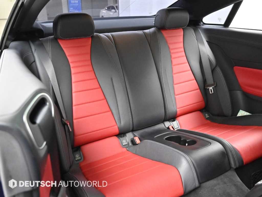 Mercedes-Benz E-Class — photo 12