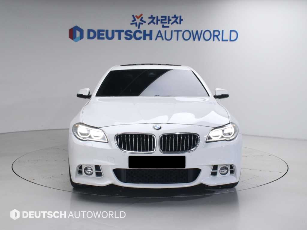 BMW 5-Series — photo 03