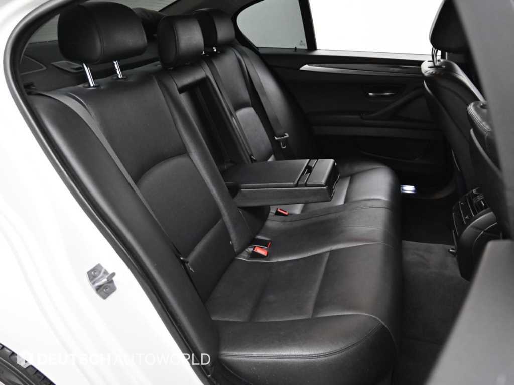 BMW 5-Series — photo 13