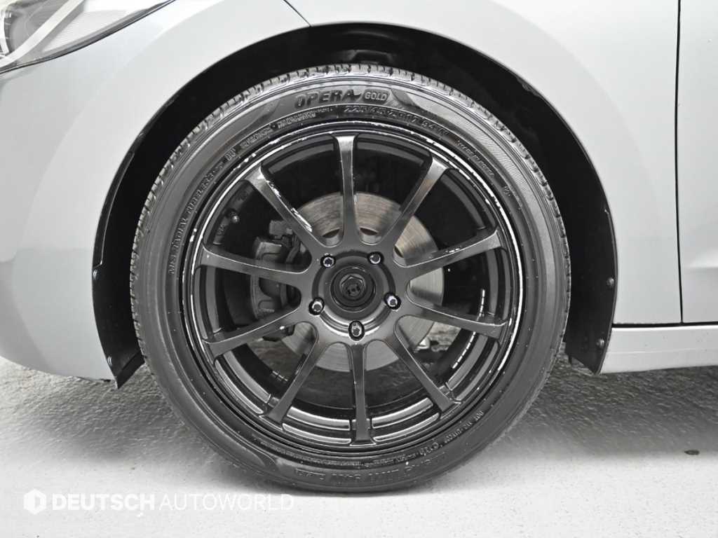 Hyundai Avante — photo 05