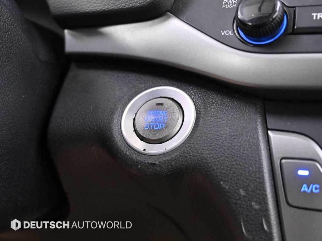 Hyundai Avante — photo 13
