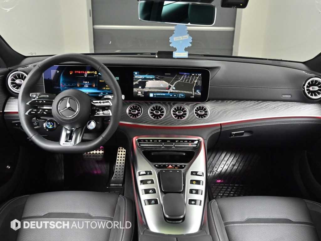 Mercedes-Benz AMG GT — photo 07