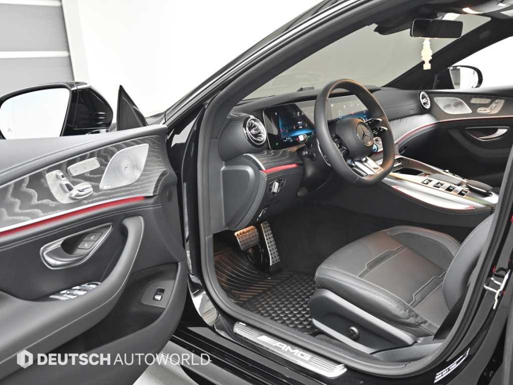 Mercedes-Benz AMG GT — photo 11