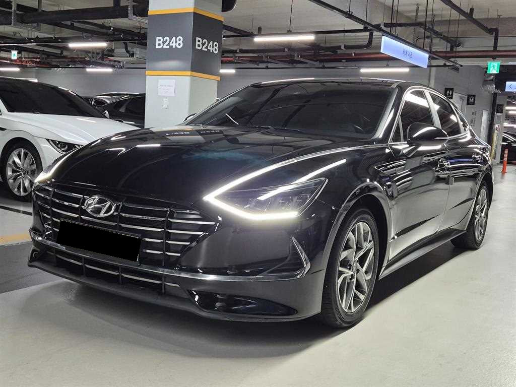 Hyundai Sonata — photo 01