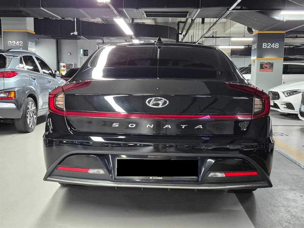 Hyundai Sonata — photo 04