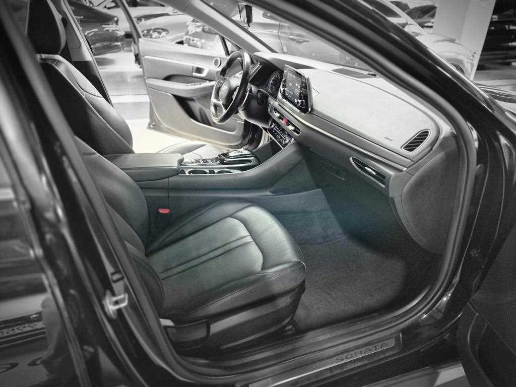 Hyundai Sonata — photo 08