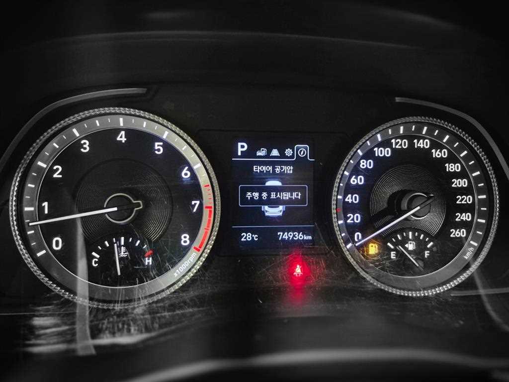 Hyundai Sonata — photo 12