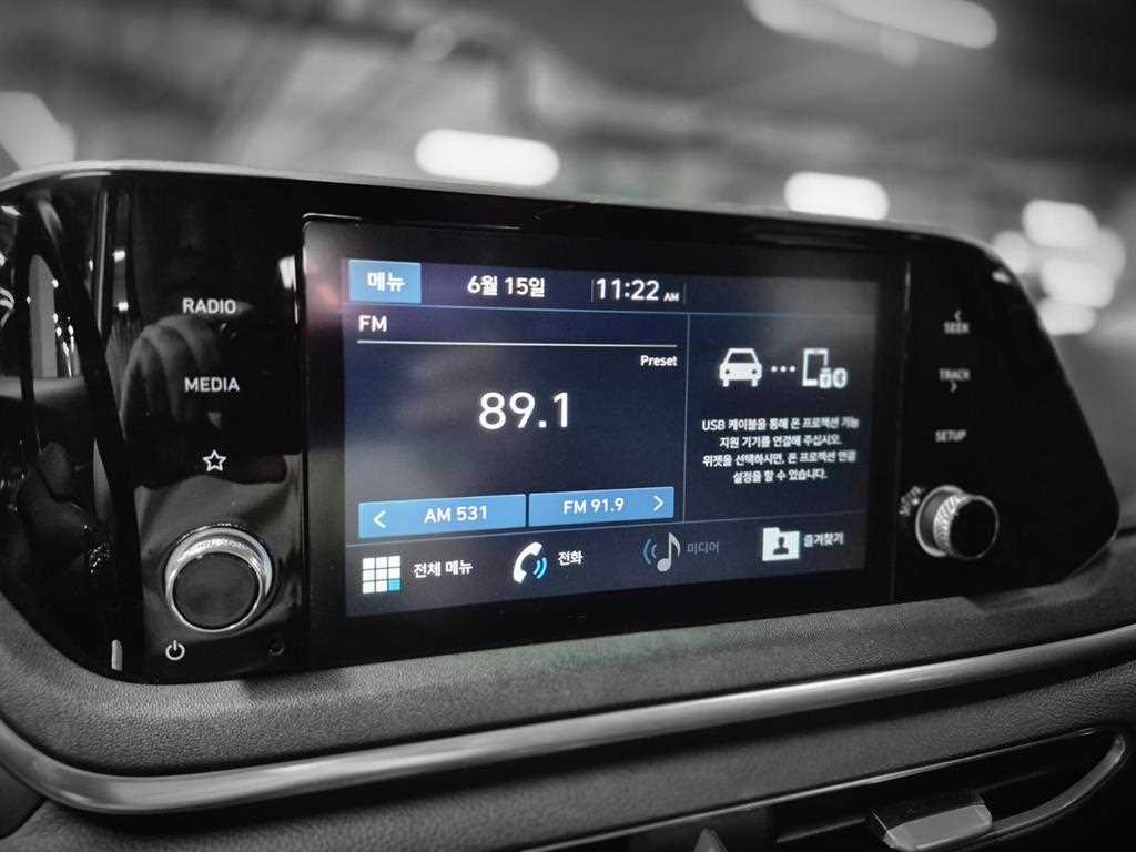 Hyundai Sonata — photo 13