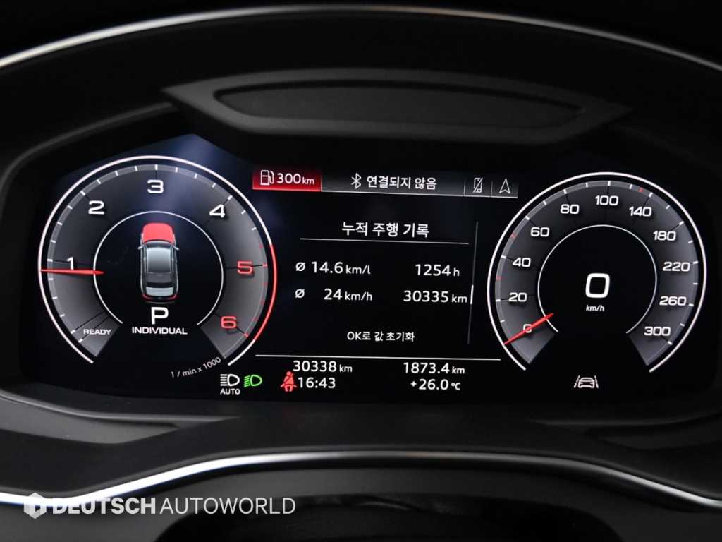 Audi A6 — photo 08