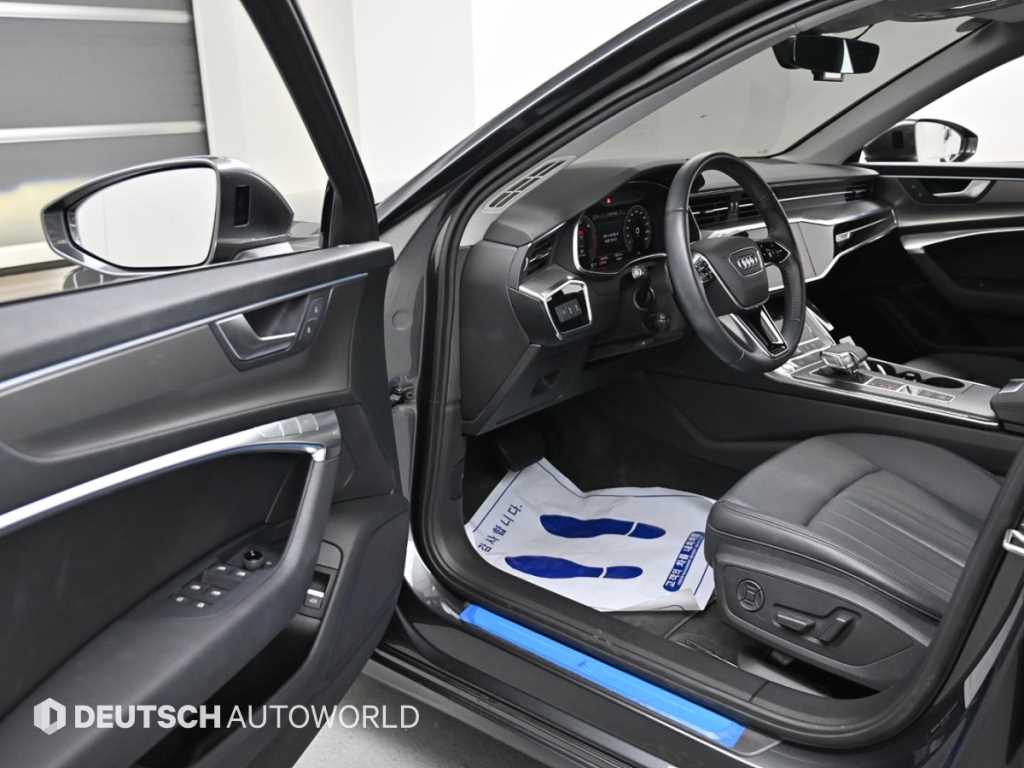 Audi A6 — photo 11