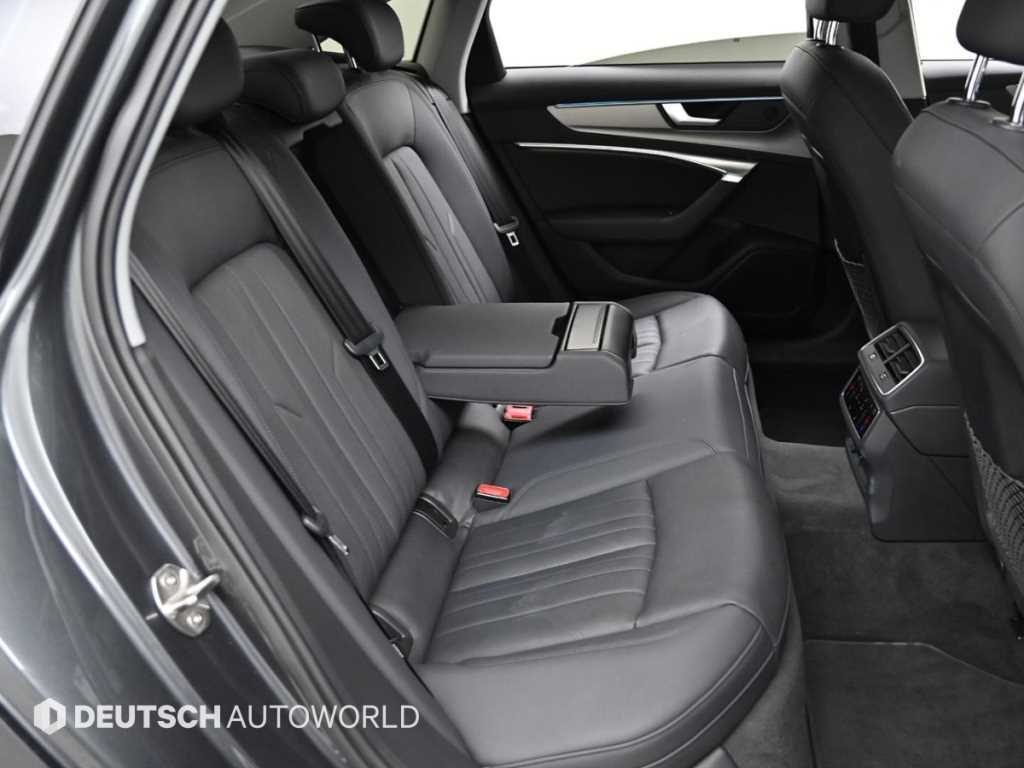 Audi A6 — photo 12