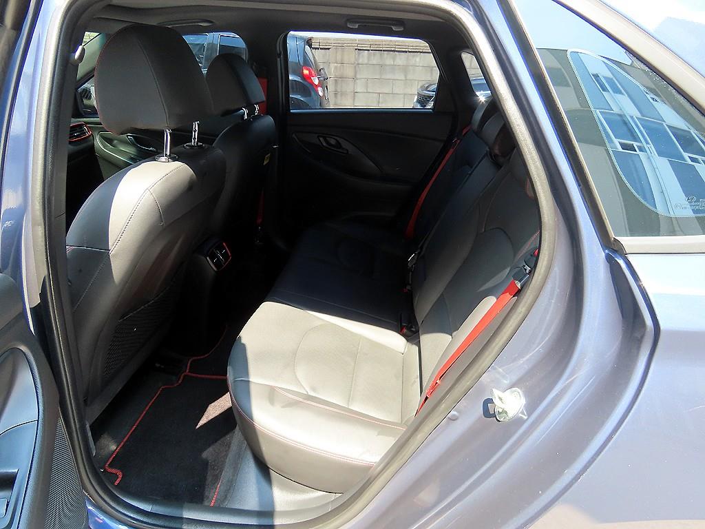 Hyundai i30 — photo 06