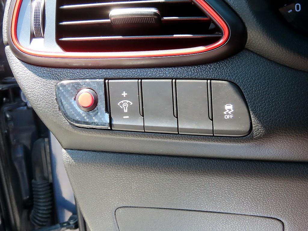 Hyundai i30 — photo 12